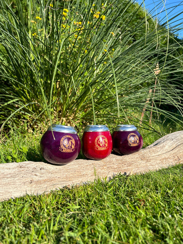 4 Traditional gourd and bombilla calabash for mate tea